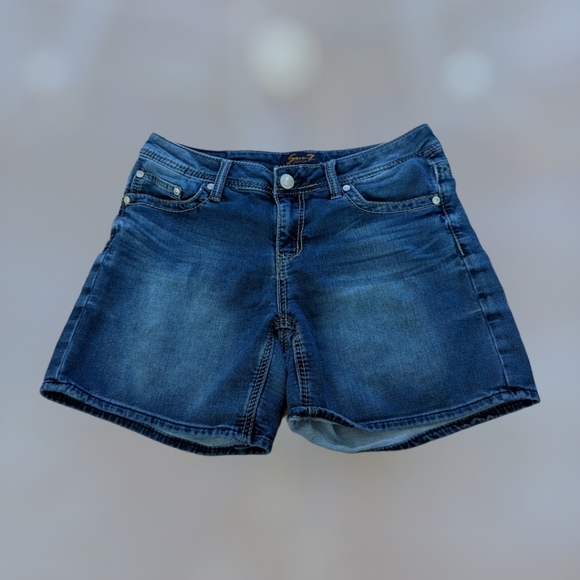 7 For All Mankind Denim Shorts - Picture 1 of 3